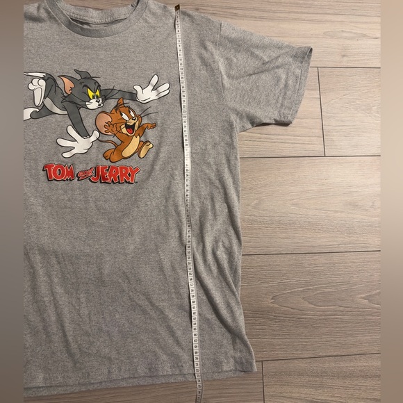 Tom & Jerry Vintage Cartoon Show Adult X-Large T-Shirt Cool Cat And Mouse Tee - Picture 2 of 4